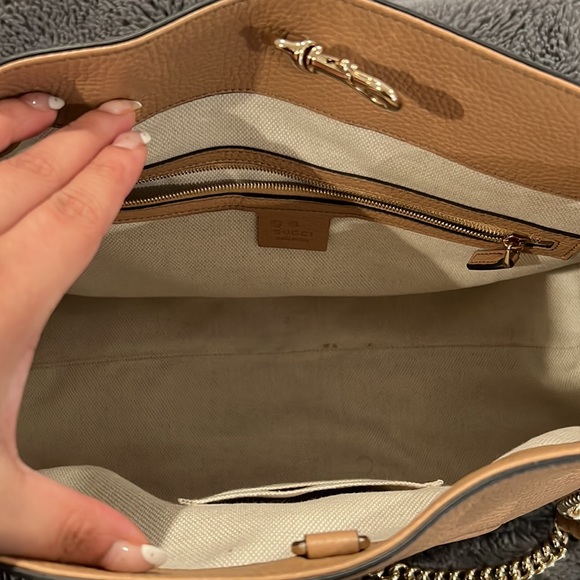 Authentic Gucci Soho leather tote - Picture 3 of 10